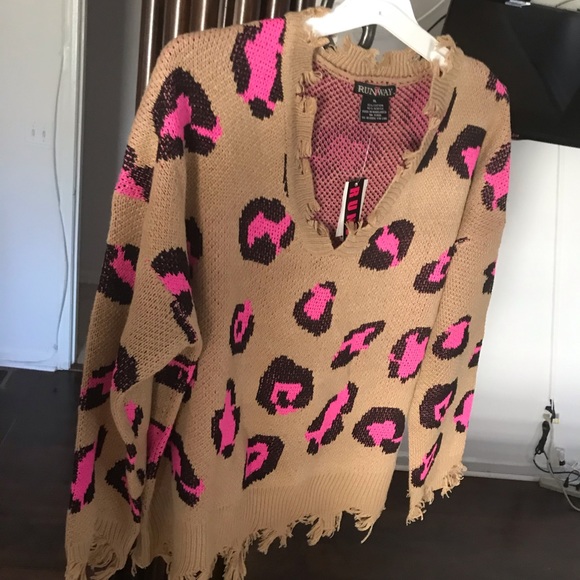 #Distressed SweAter#.. #Cut - Up Design#..๐๐ - Picture 4 of 7